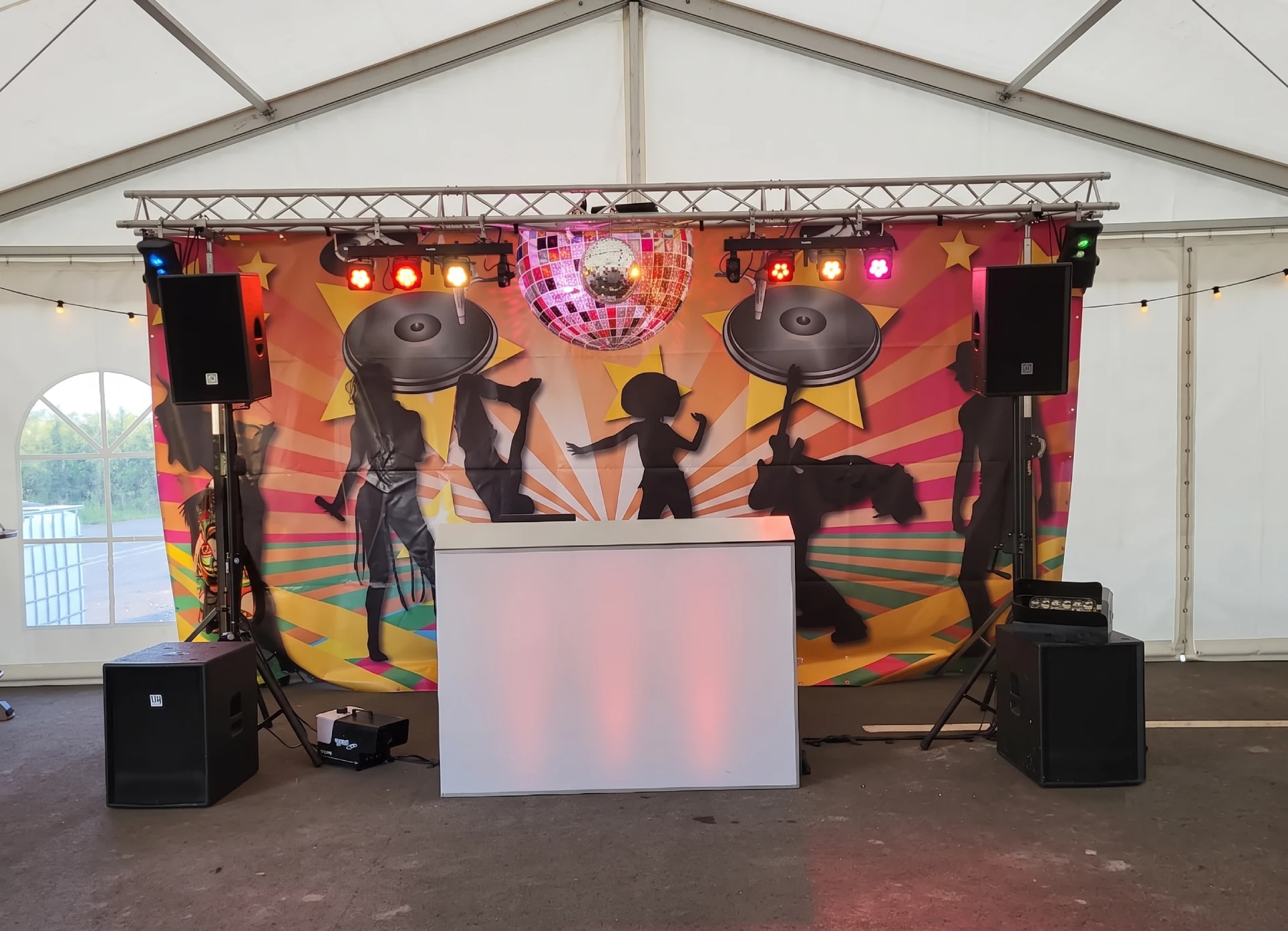 Dj Fout Feest bedrijfsfeest